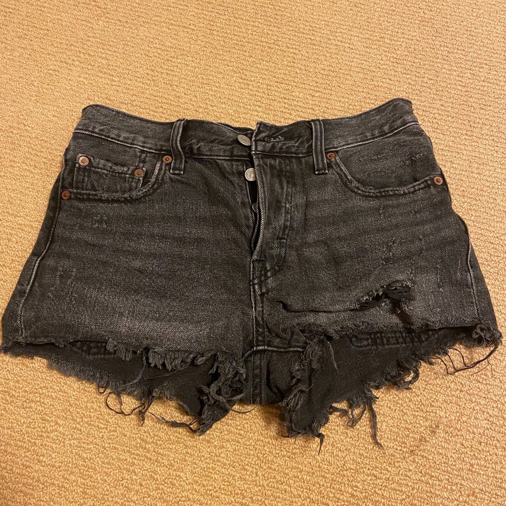 501 Levi's Black Jean Shorts